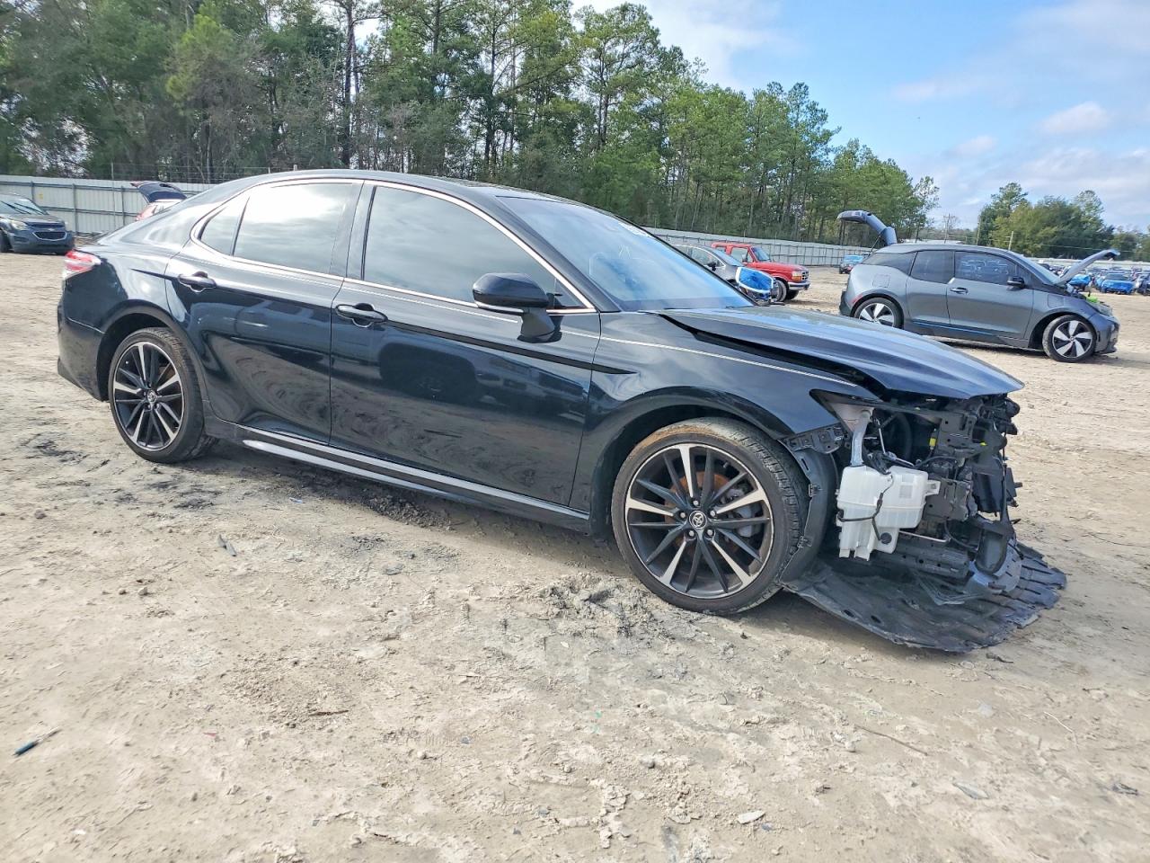 2020 TOYOTA CAMRY XSE photo 4