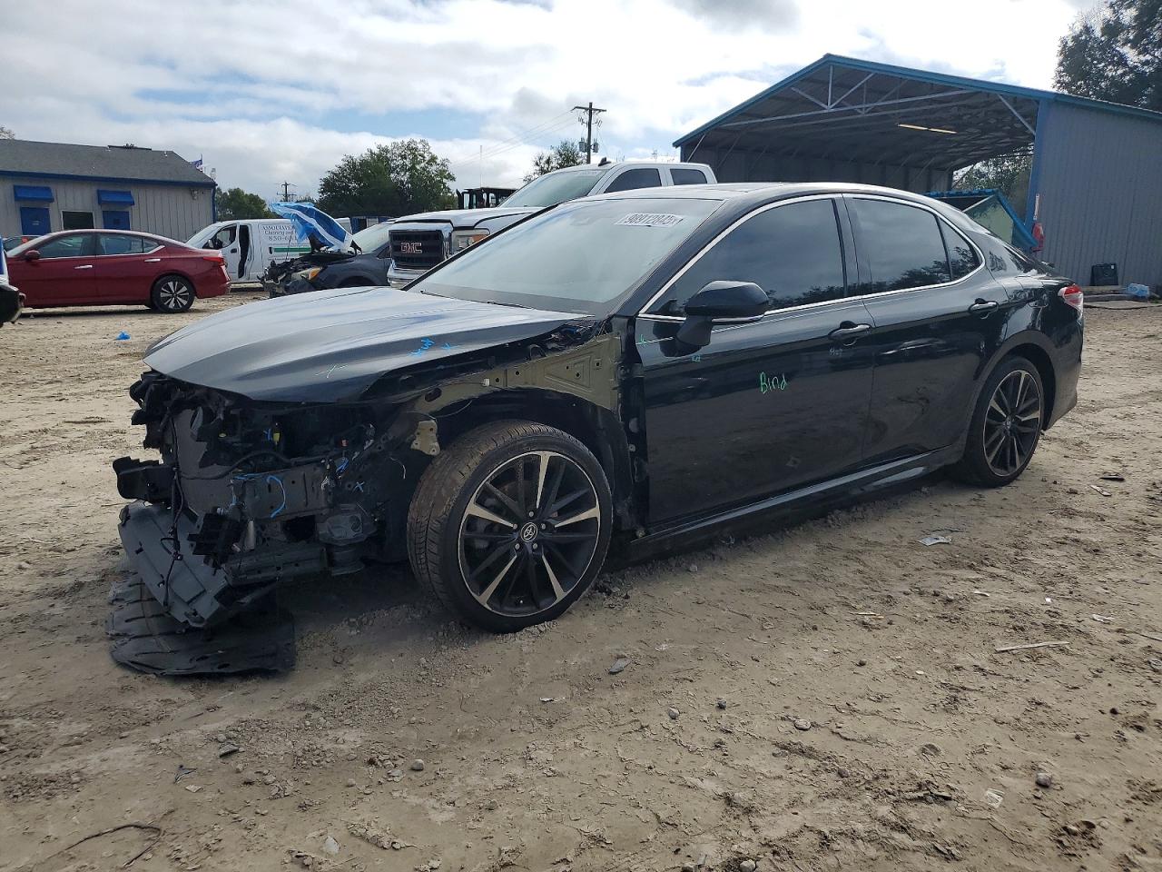 2020 TOYOTA CAMRY