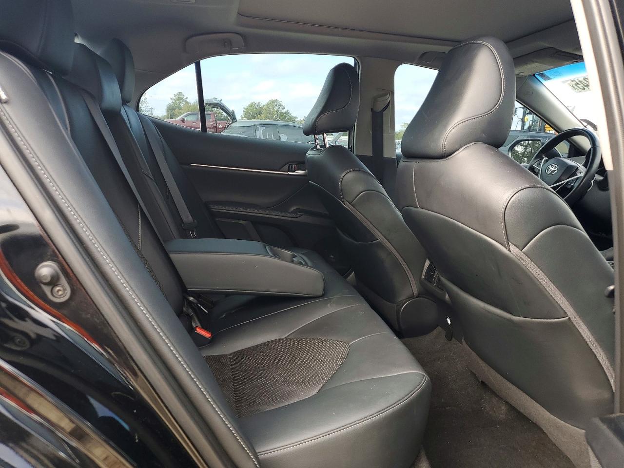 2020 TOYOTA CAMRY XSE photo 10