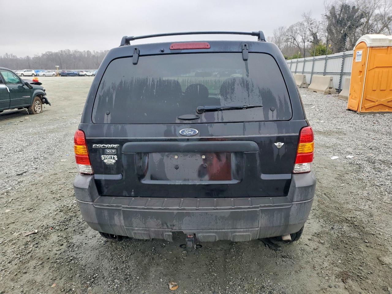 2006 FORD ESCAPE XLT photo 11