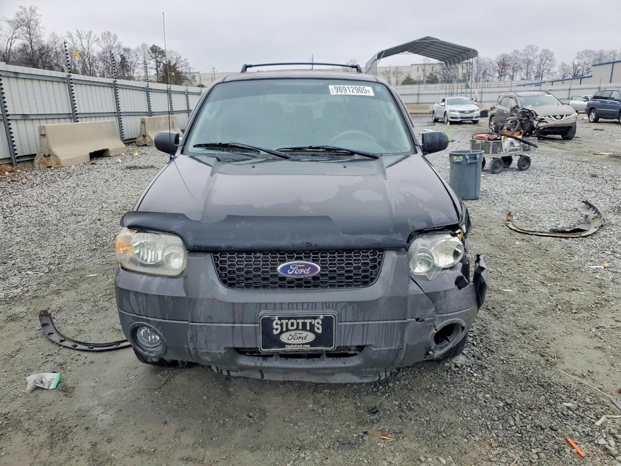 2006 FORD ESCAPE XLT photo 9