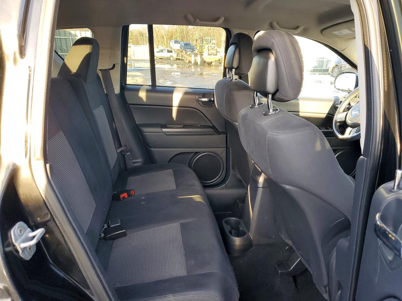 2012 JEEP COMPASS LATITUDE photo 11