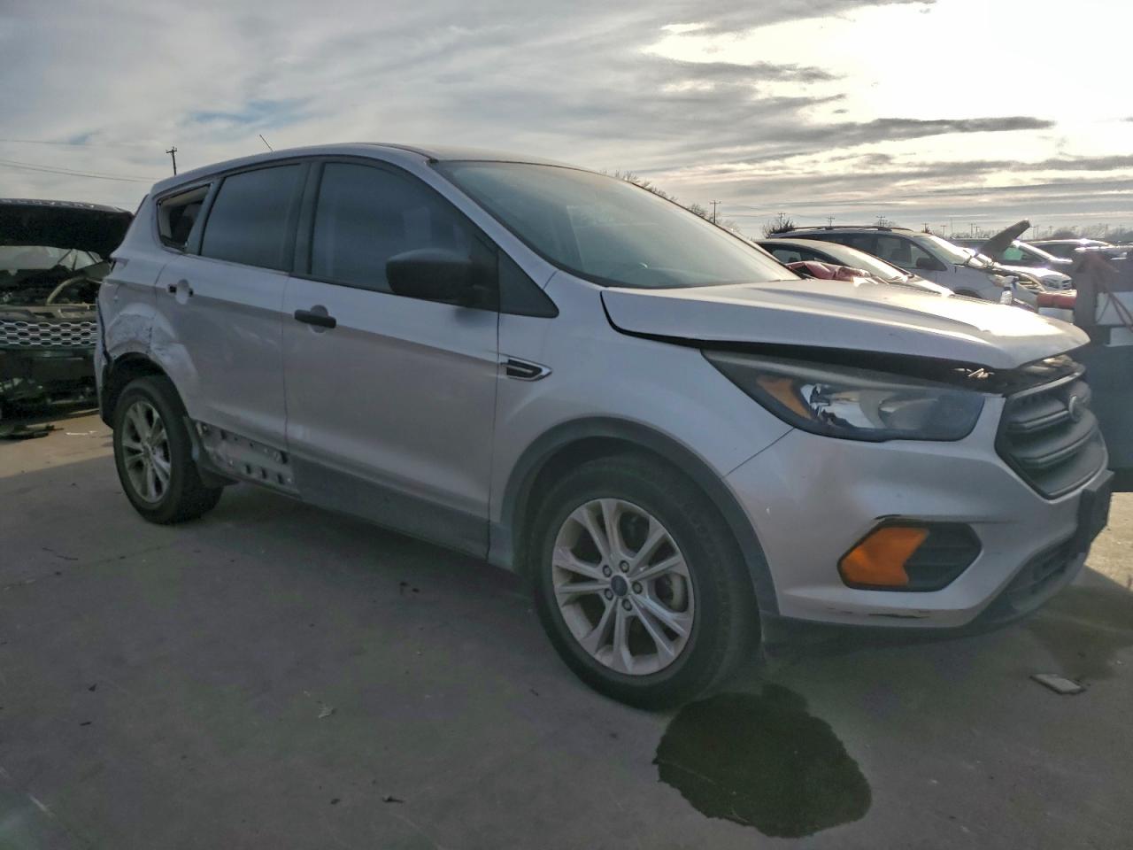 2018 FORD ESCAPE S photo 10