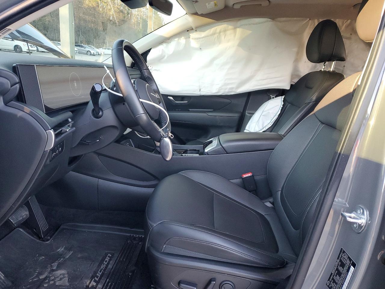 2025 HYUNDAI TUCSON SEL photo 19