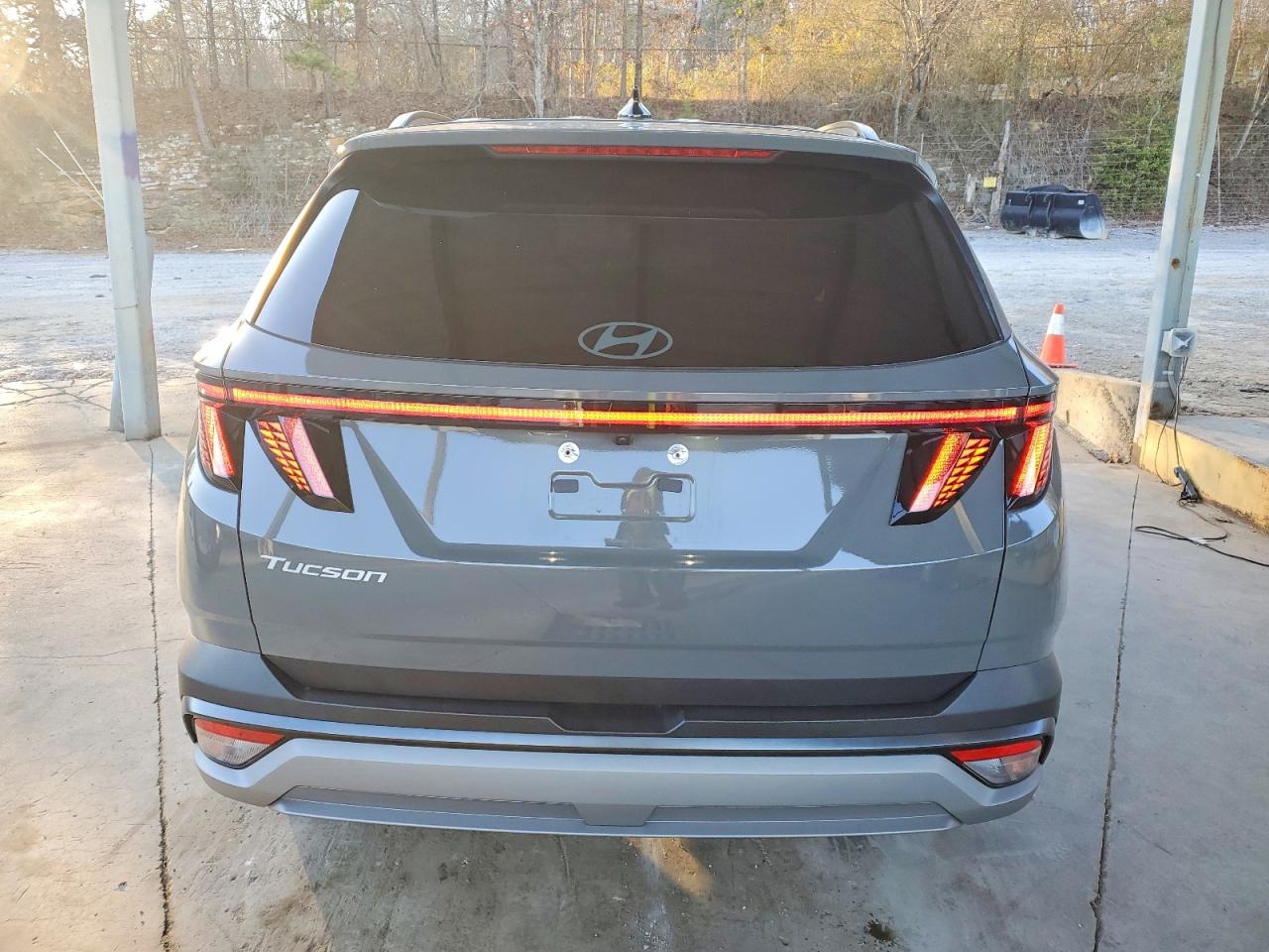 2025 HYUNDAI TUCSON SEL photo 16