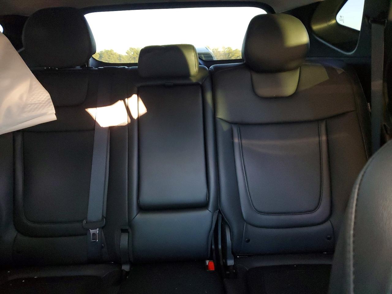 2025 HYUNDAI TUCSON SEL photo 28