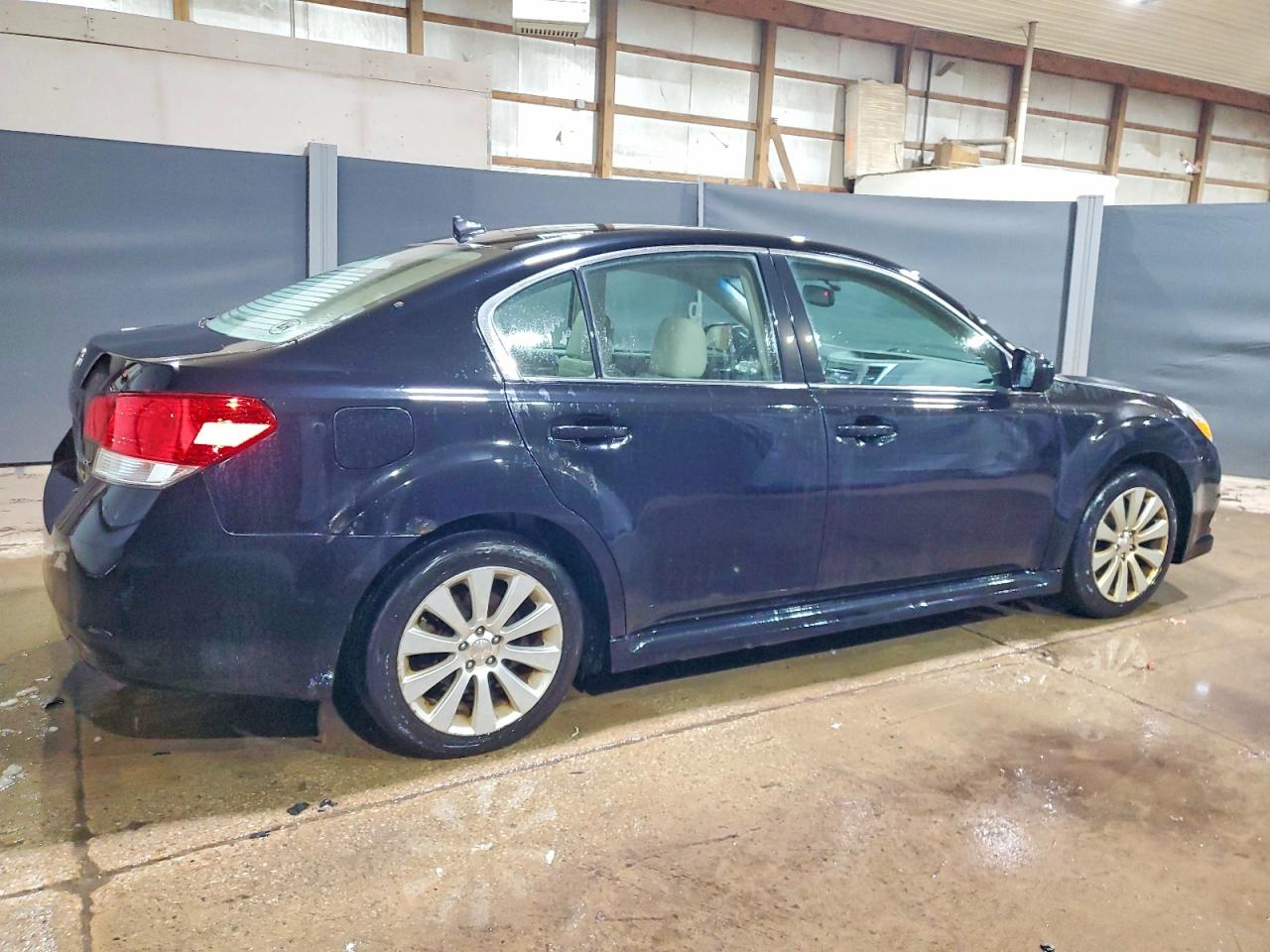 2011 SUBARU LEGACY 2.5I LIMITED photo 3