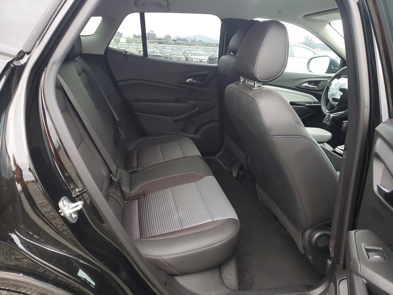 2025 CHEVROLET TRAX 1LT photo 10