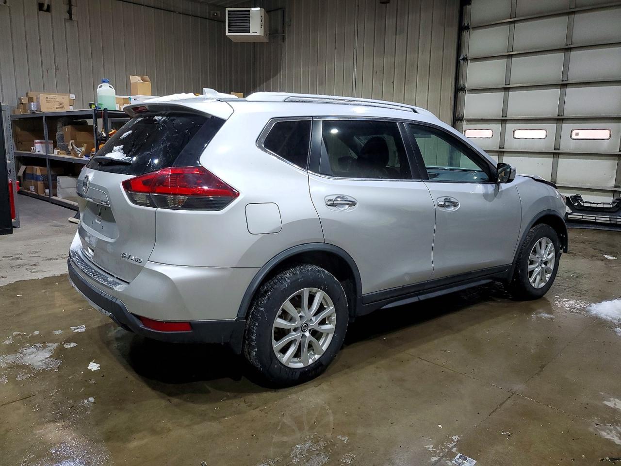2018 NISSAN ROGUE S photo 3
