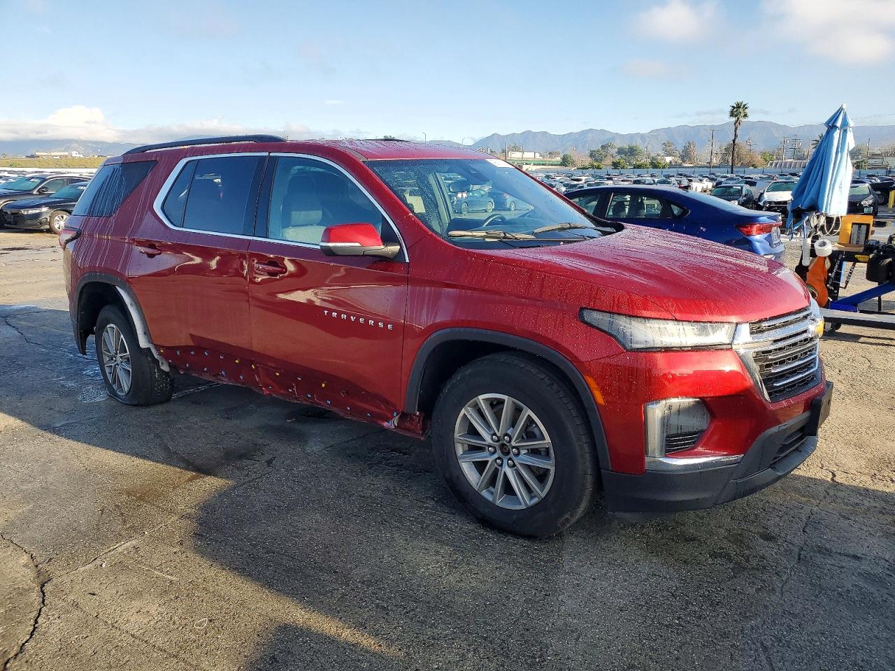 2023 CHEVROLET TRAVERSE LT photo 7