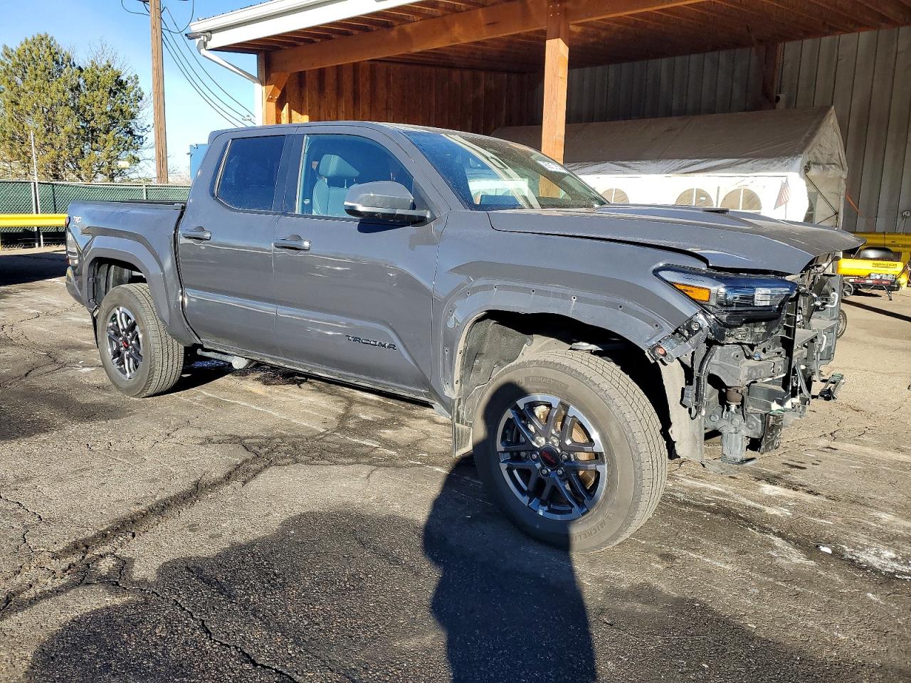 2024 TOYOTA TACOMA DOUBLE CAB photo 4