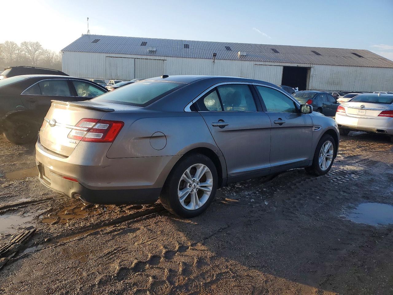 2014 FORD TAURUS SEL photo 3