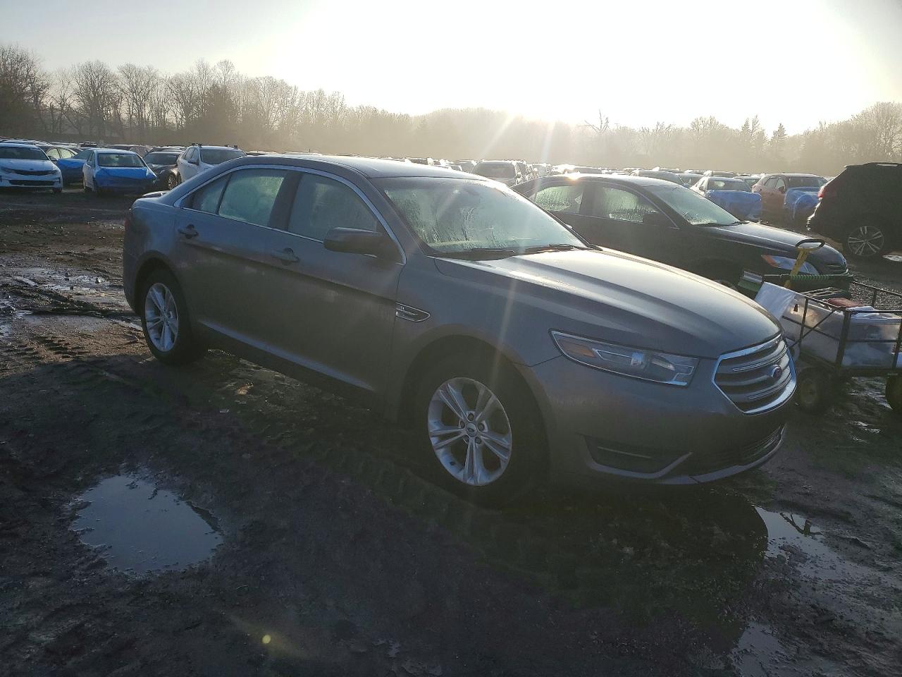 2014 FORD TAURUS SEL photo 4