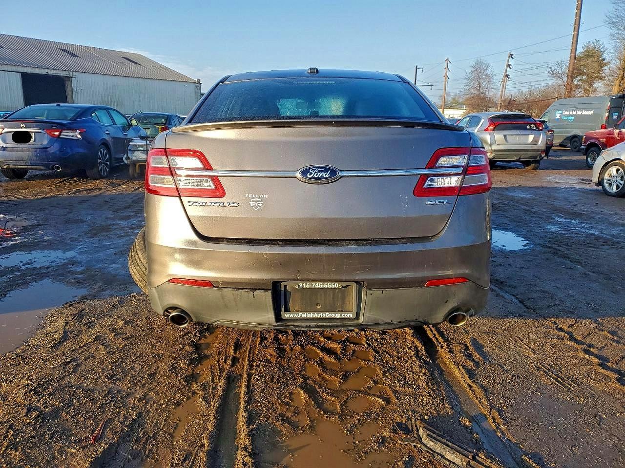 2014 FORD TAURUS SEL photo 6