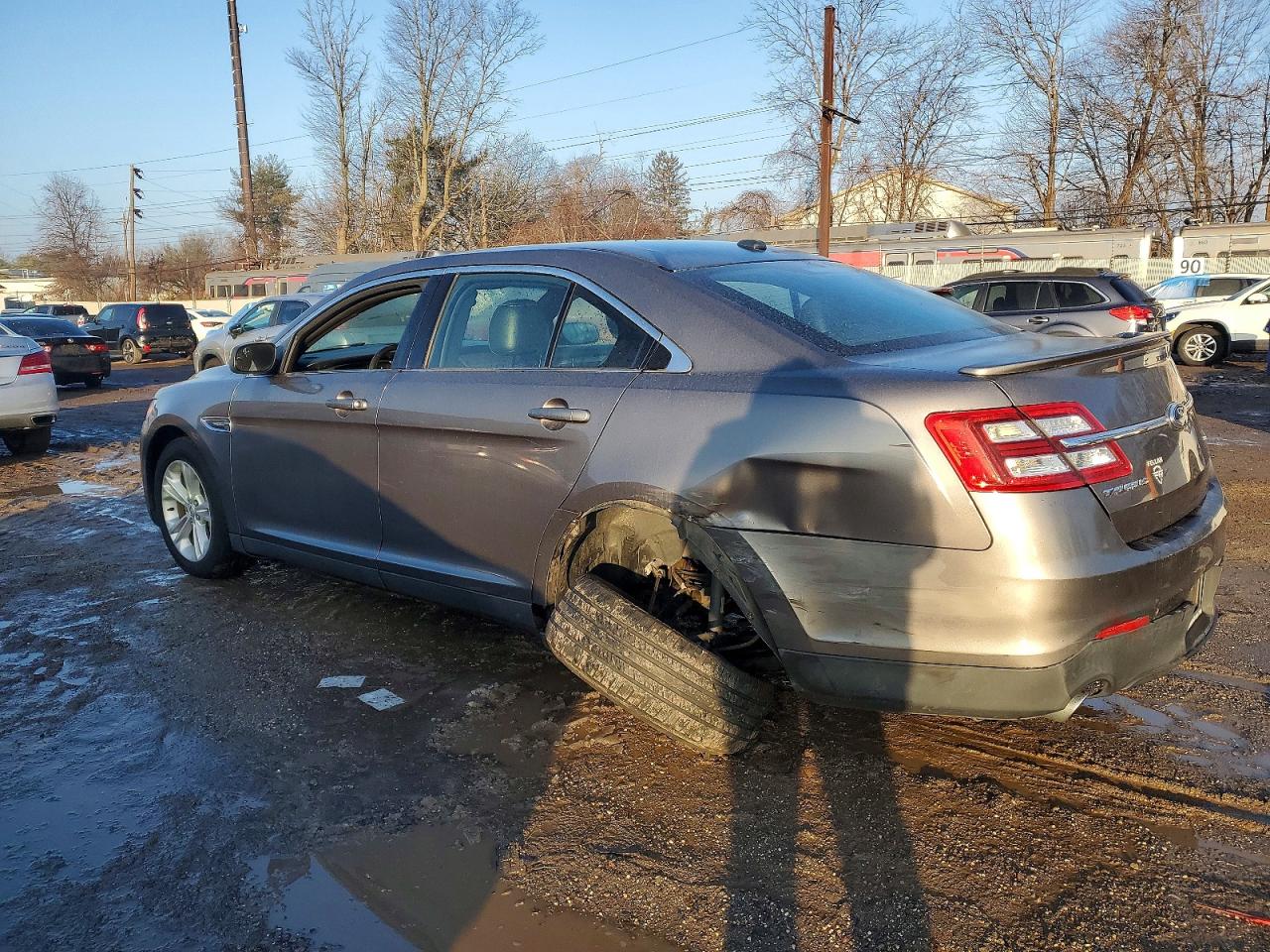 2014 FORD TAURUS SEL photo 2