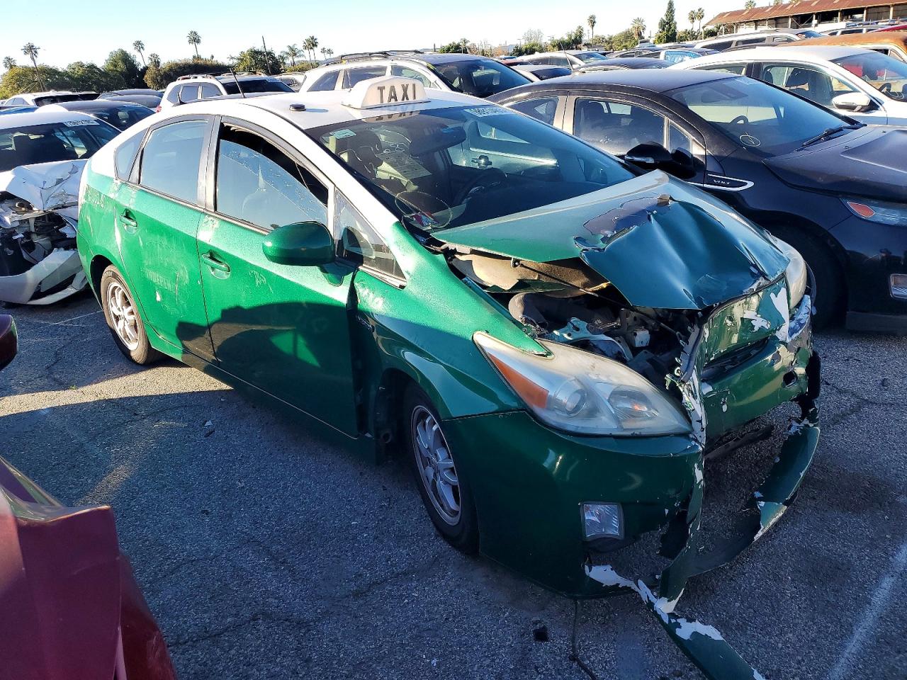 2010 TOYOTA PRIUS photo 4