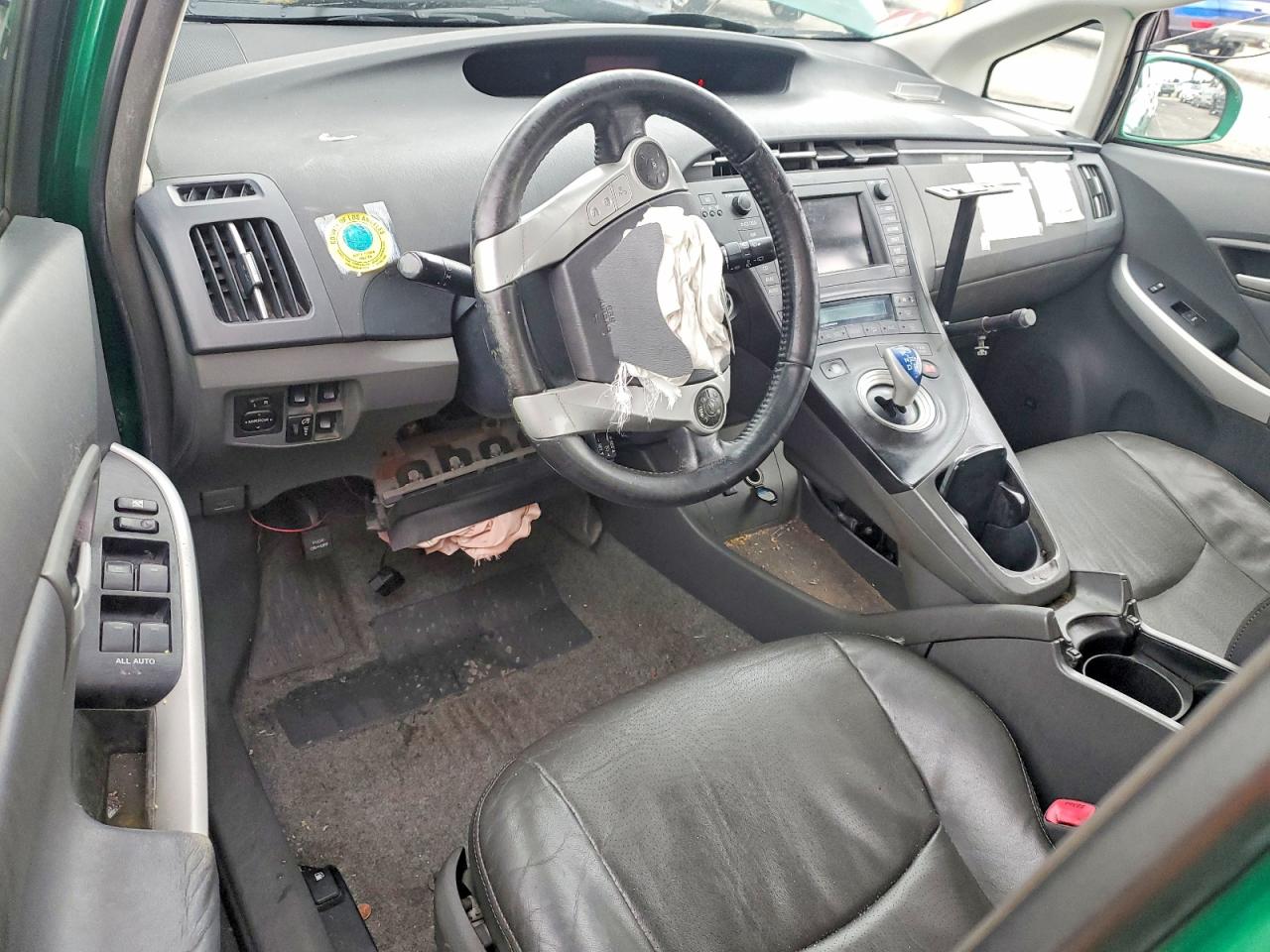 2010 TOYOTA PRIUS photo 8