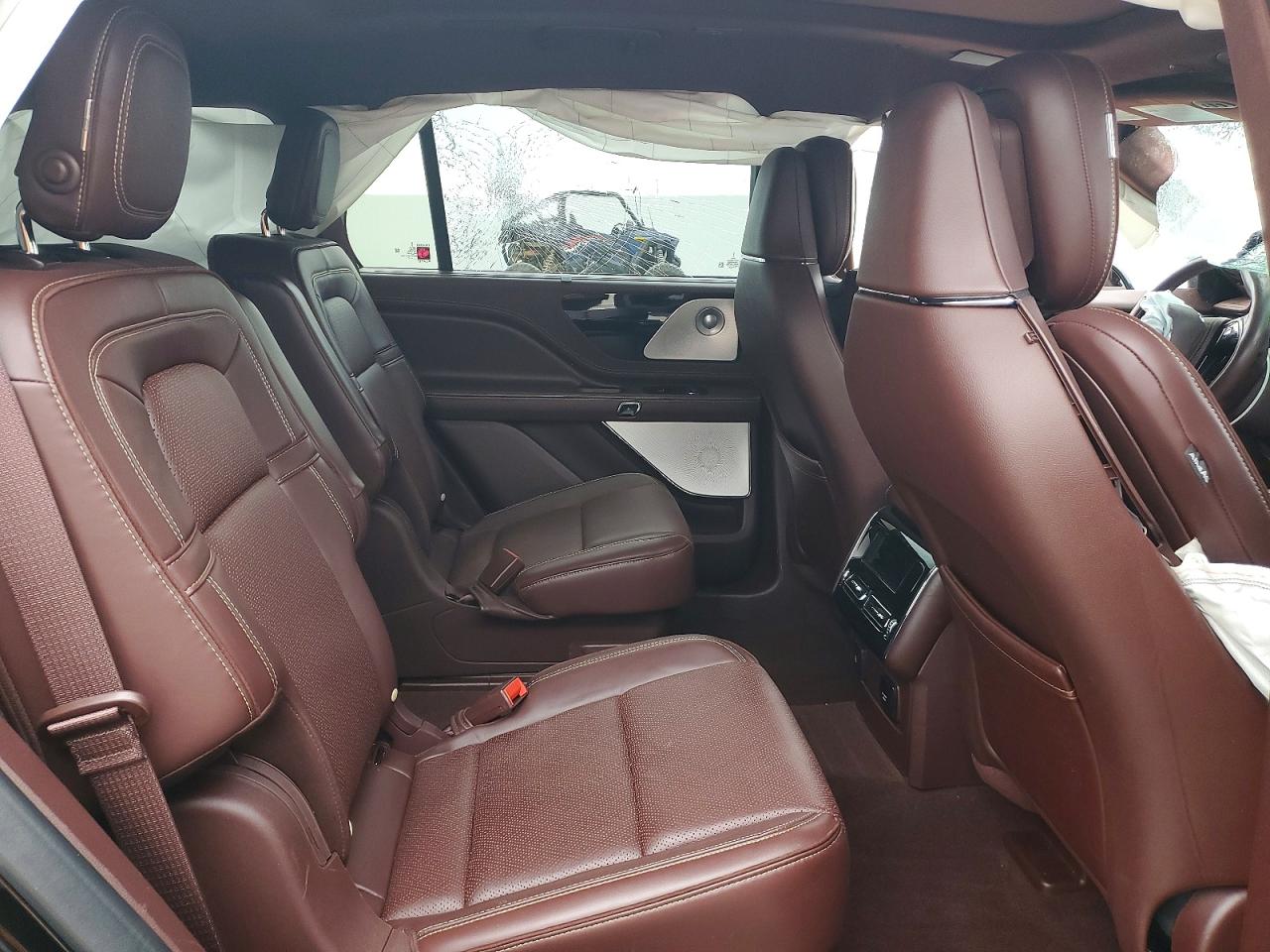 2020 LINCOLN AVIATOR BLACK LABEL photo 11