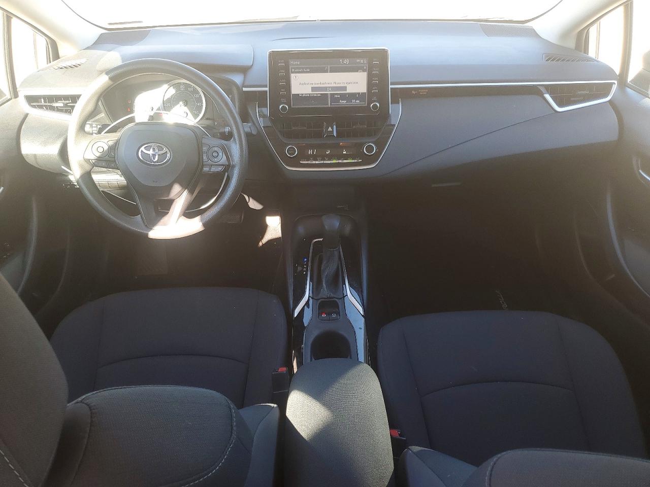 2020 TOYOTA COROLLA LE photo 8