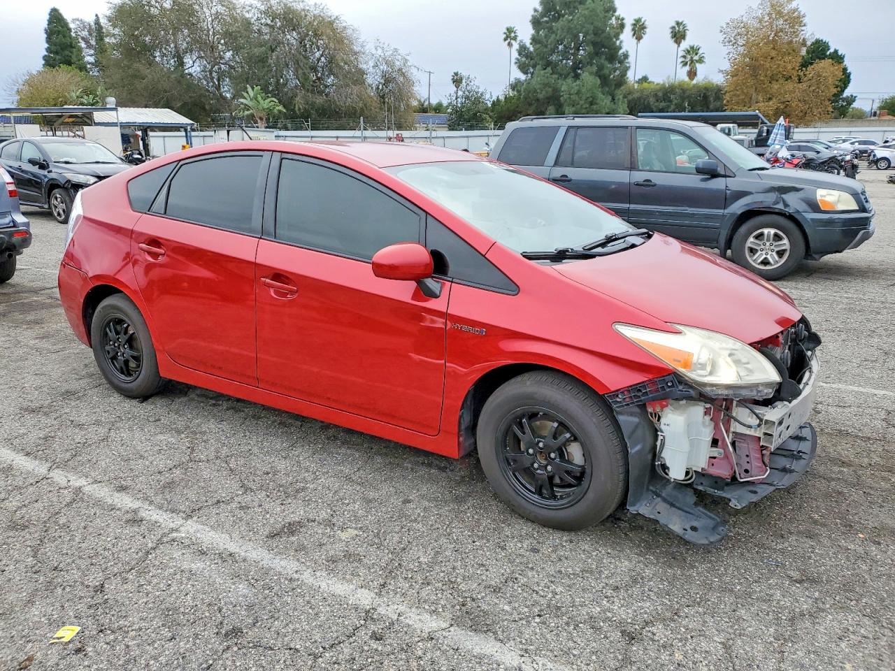 2013 TOYOTA PRIUS photo 7