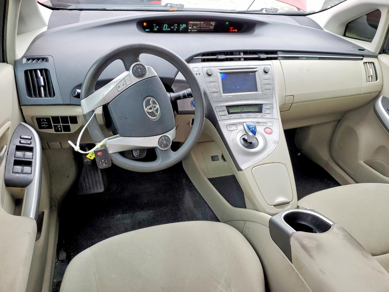 2013 TOYOTA PRIUS photo 15