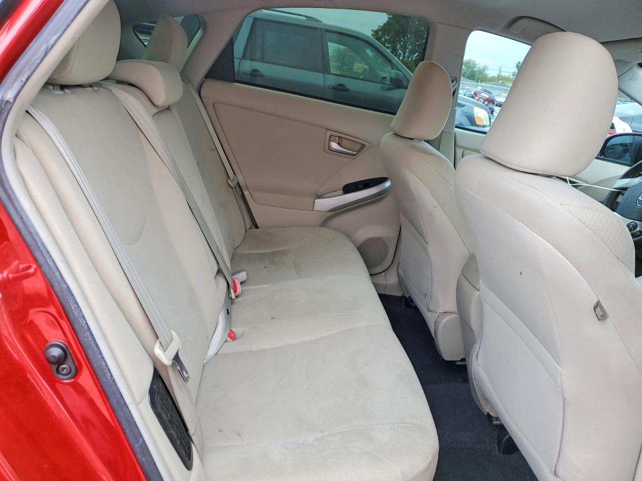 2013 TOYOTA PRIUS photo 19