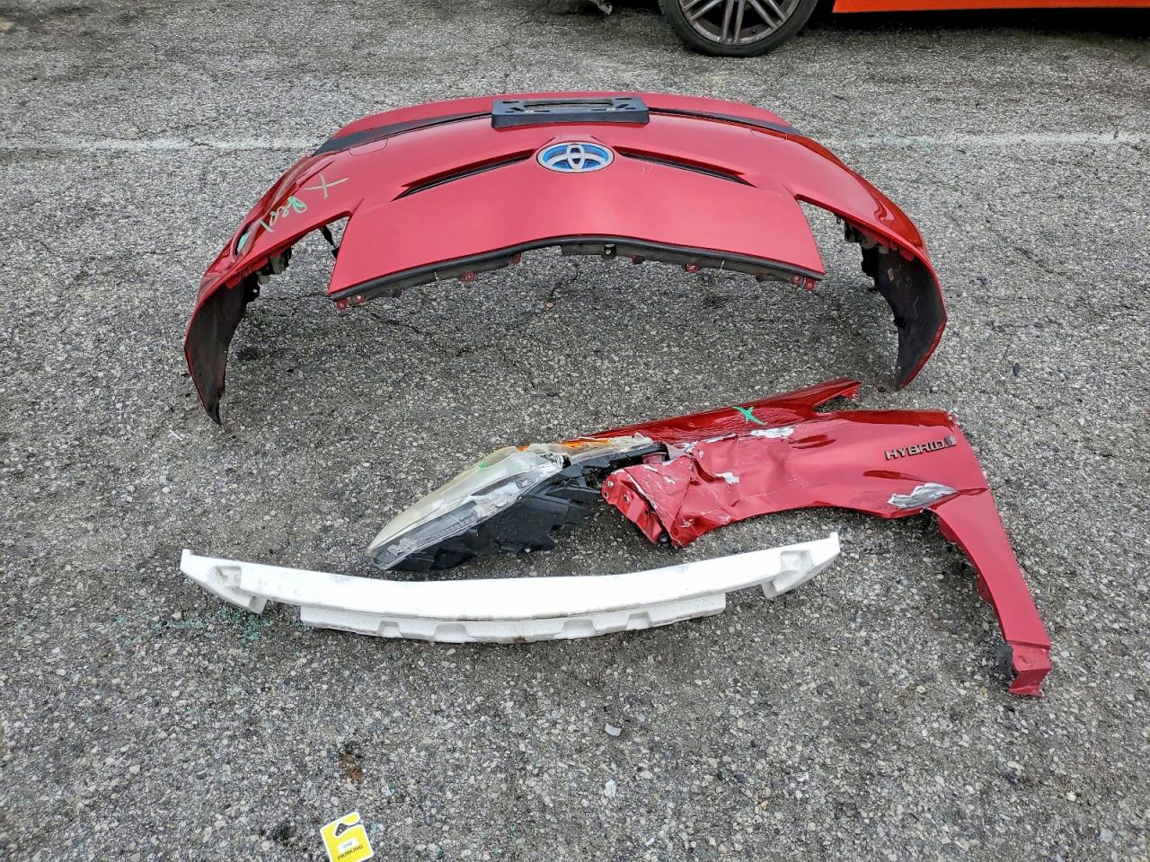 2013 TOYOTA PRIUS photo 23