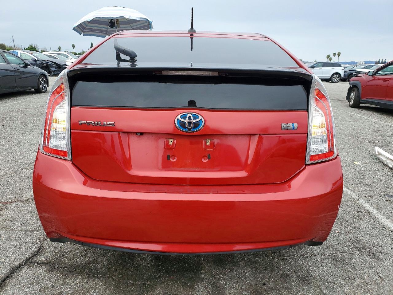 2013 TOYOTA PRIUS photo 11