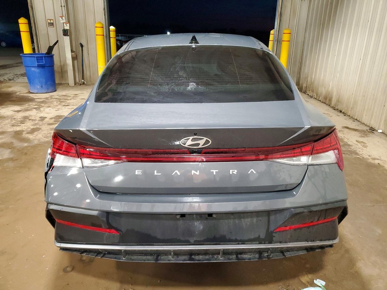 2024 HYUNDAI ELANTRA SEL photo 16