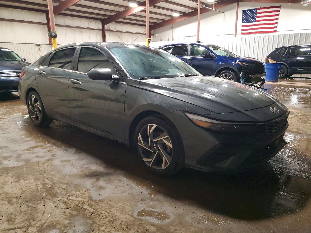 2024 HYUNDAI ELANTRA SEL photo 10