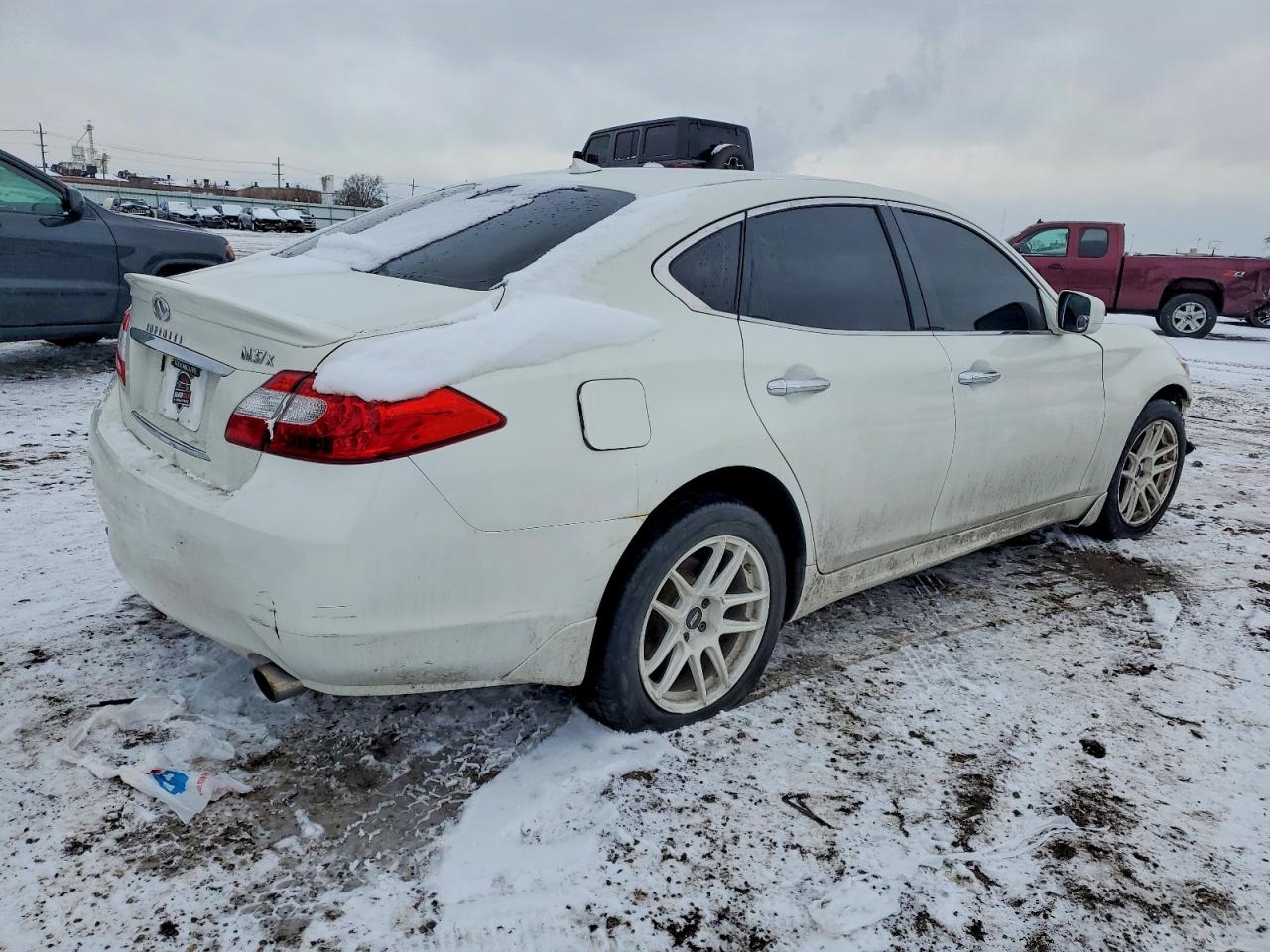 2012 INFINITI M37 X photo 3