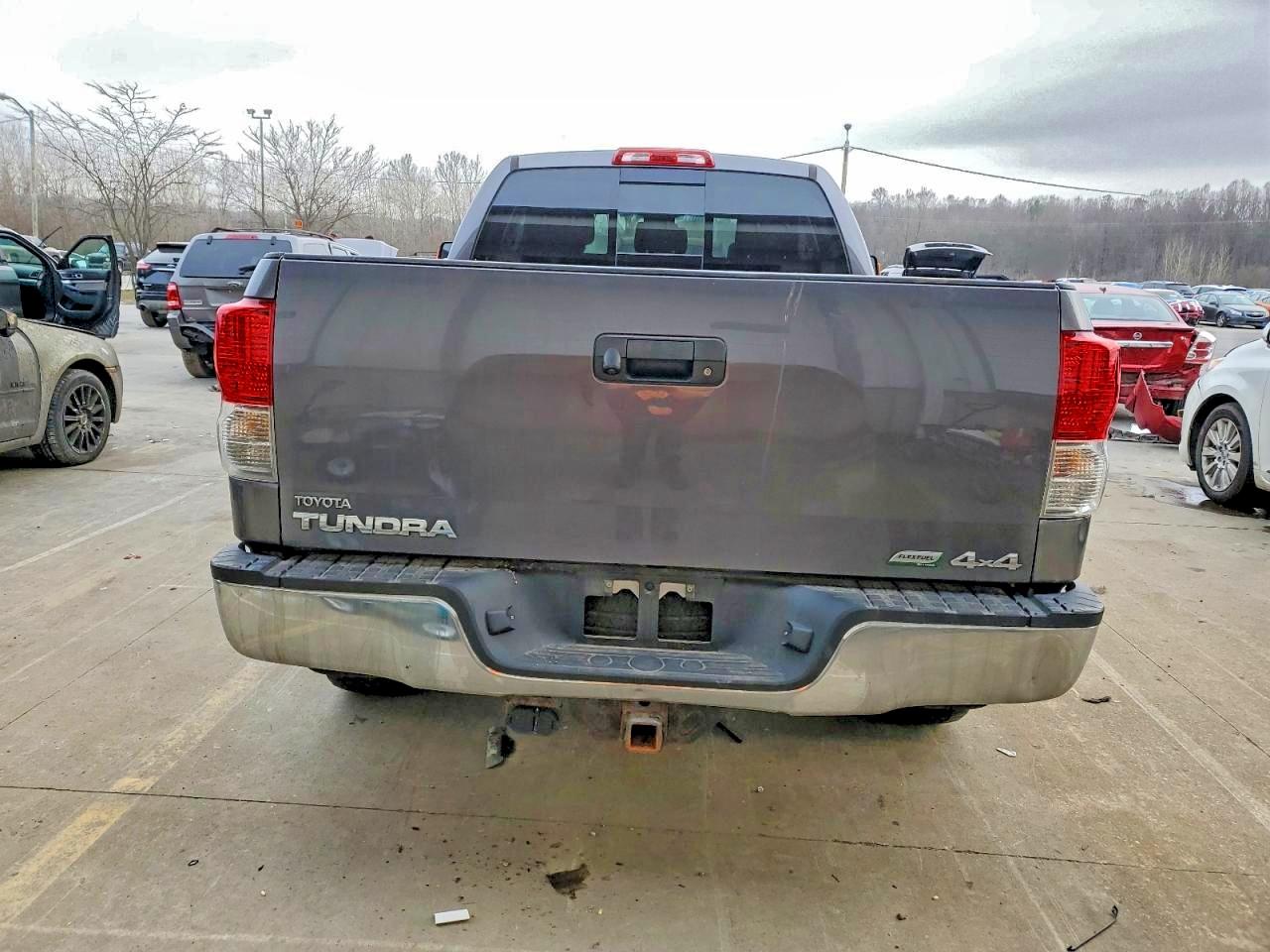 2012 TOYOTA TUNDRA DOUBLE CAB SR5 photo 6