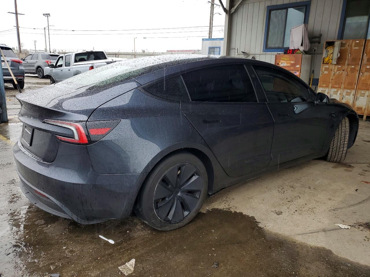 2024 TESLA MODEL 3 photo 3