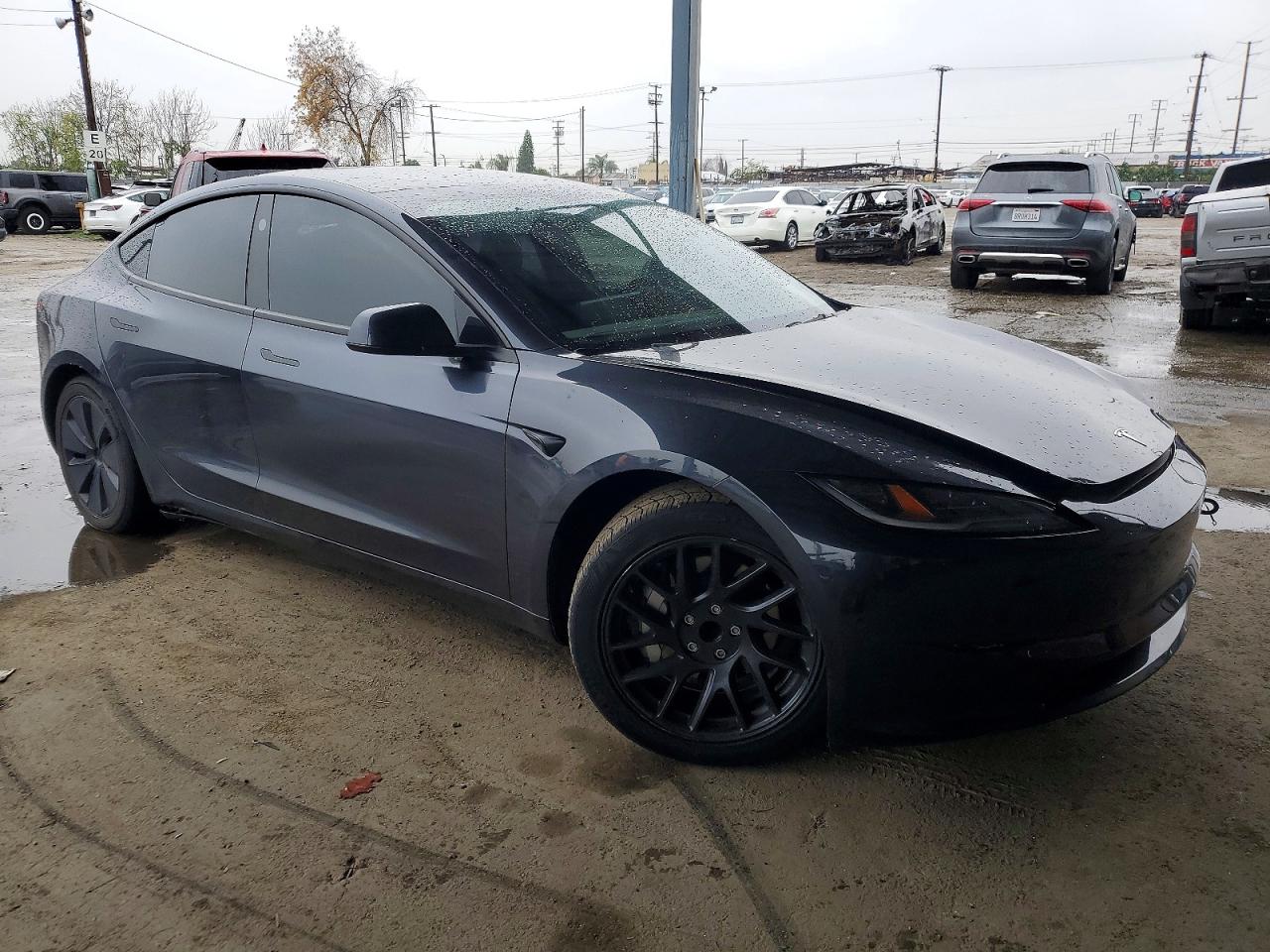 2024 TESLA MODEL 3 photo 4