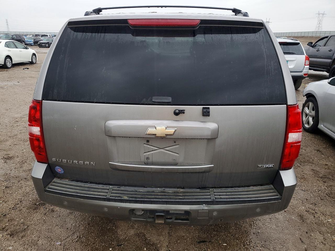 2007 CHEVROLET SUBURBAN photo 6