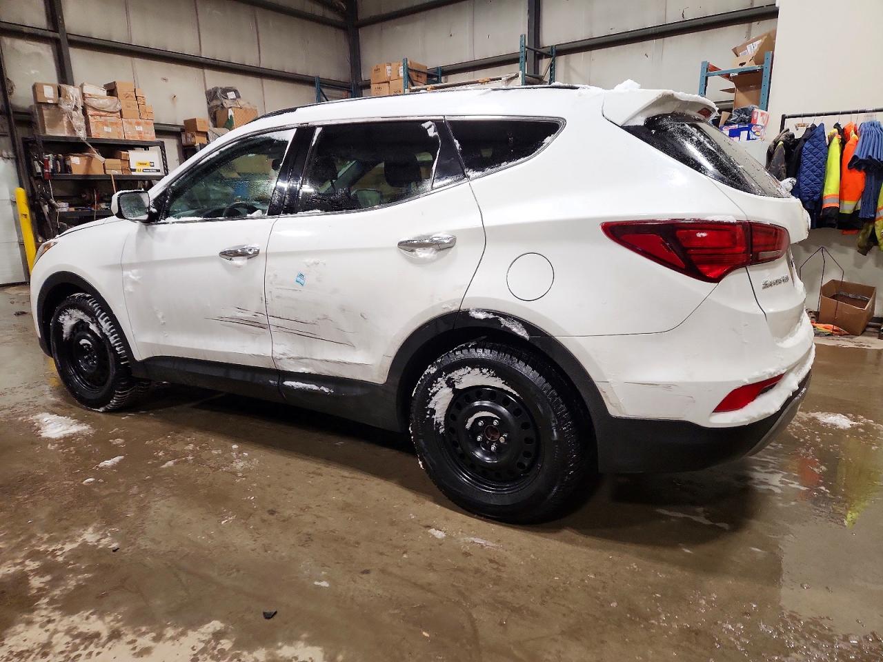2017 HYUNDAI SANTA FE SPORT photo 2