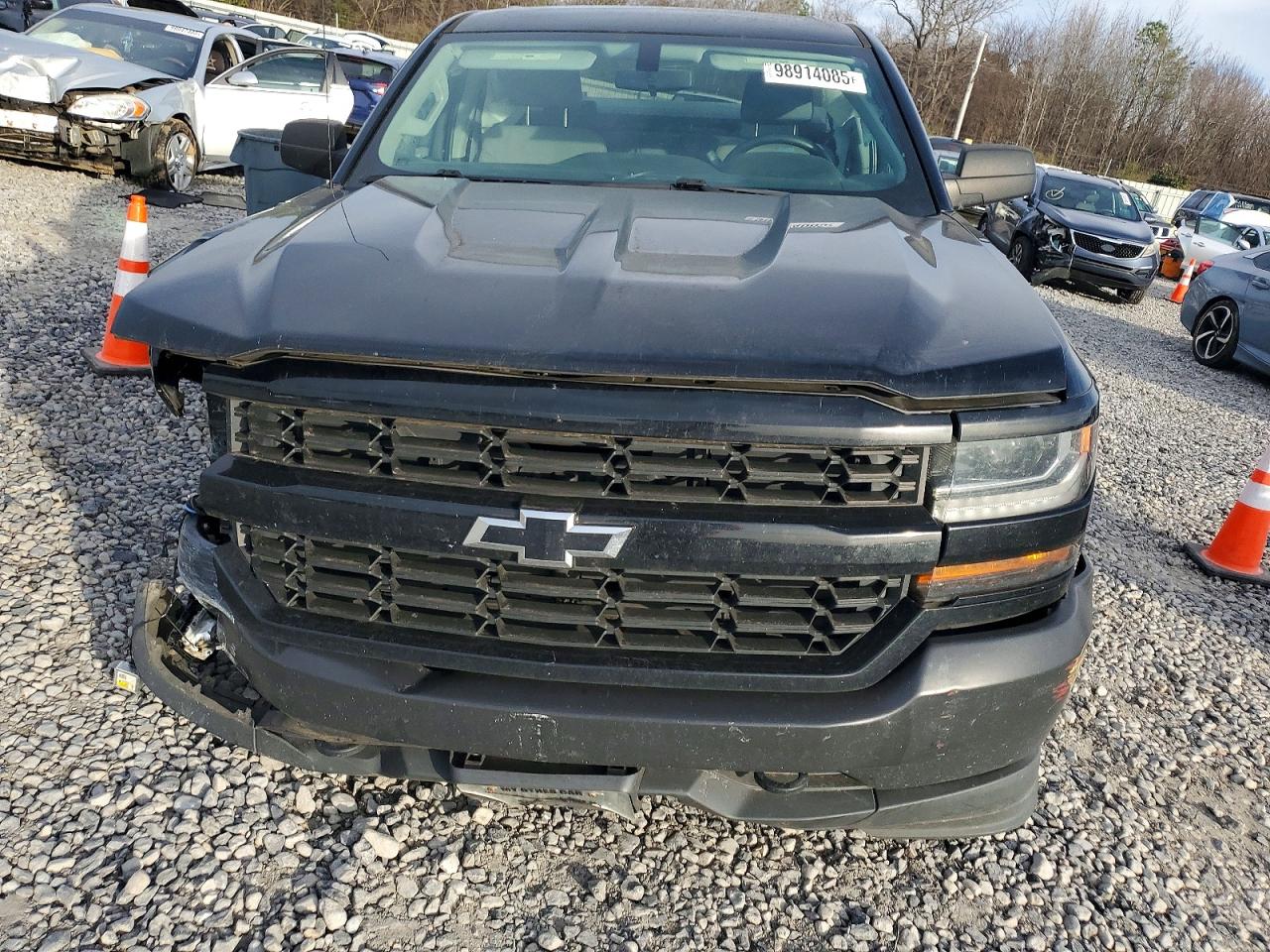 2017 CHEVROLET SILVERADO K1500 photo 5