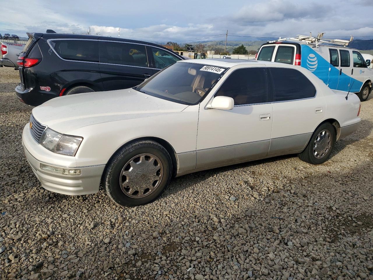 1996 LEXUS LS