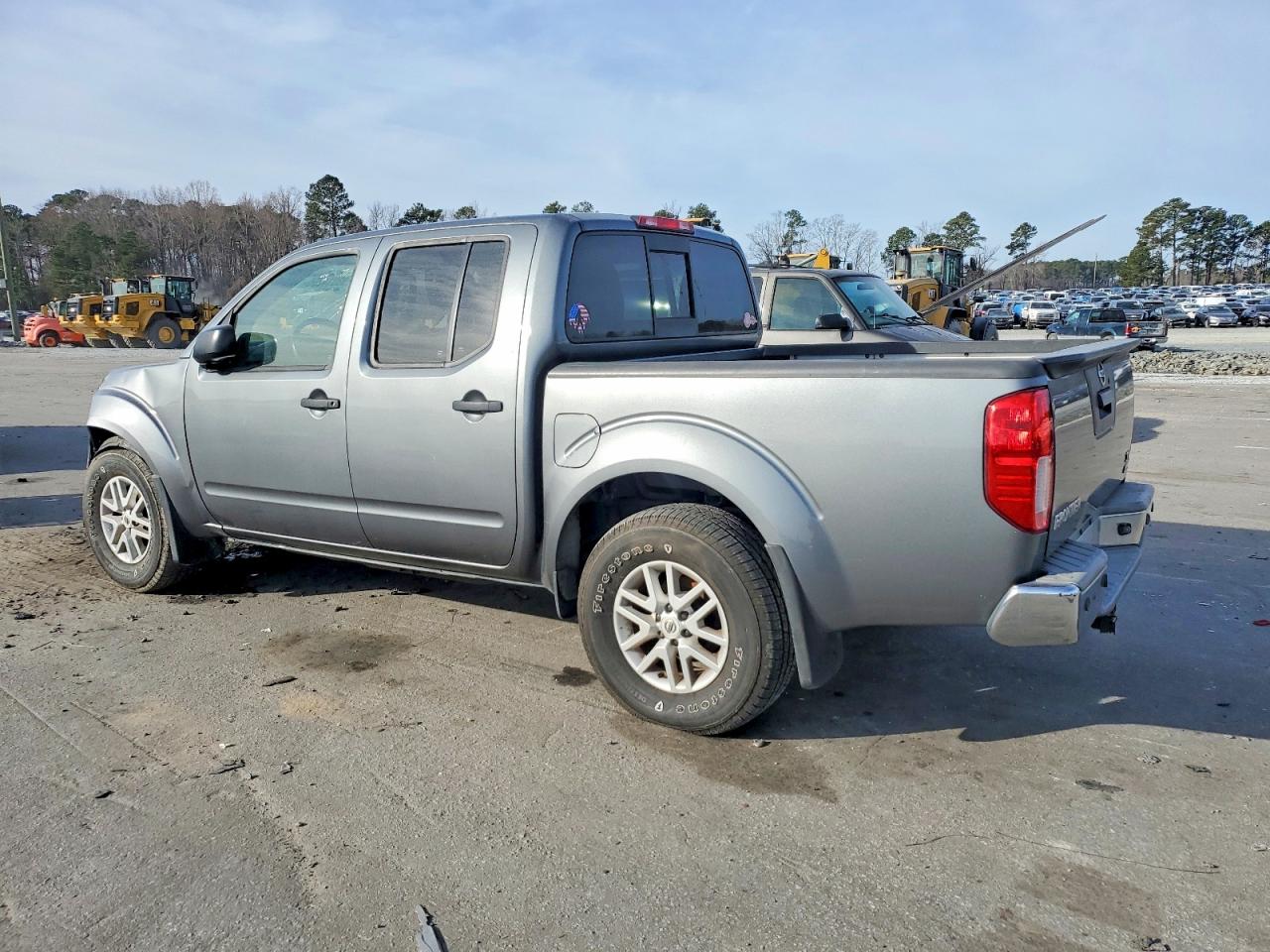 2017 NISSAN FRONTIER S photo 2