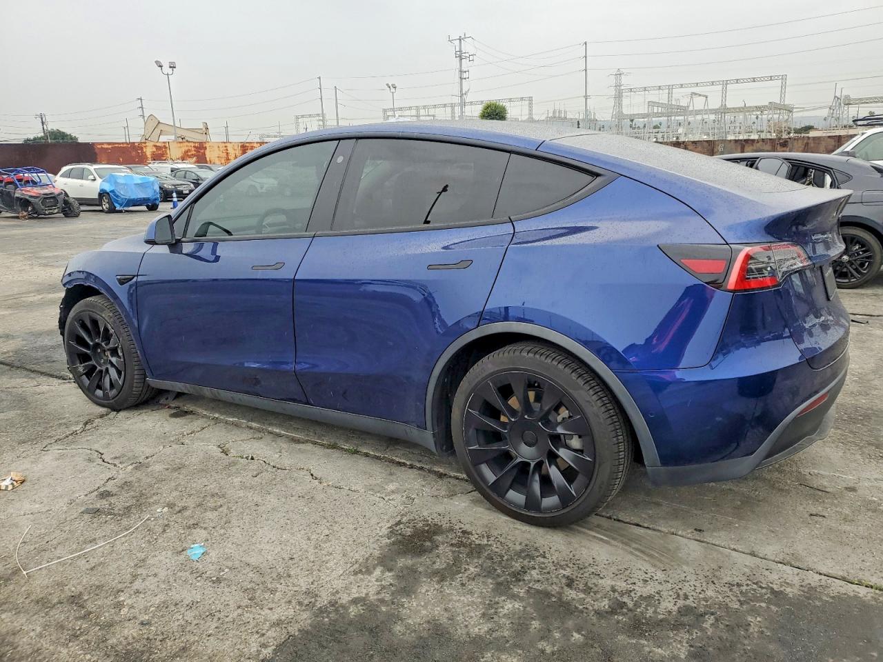 2021 TESLA MODEL Y photo 2