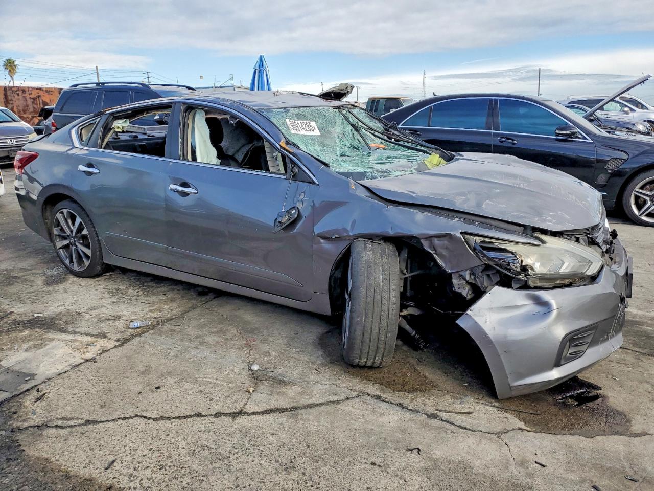 2017 NISSAN ALTIMA 2.5 SR photo 4