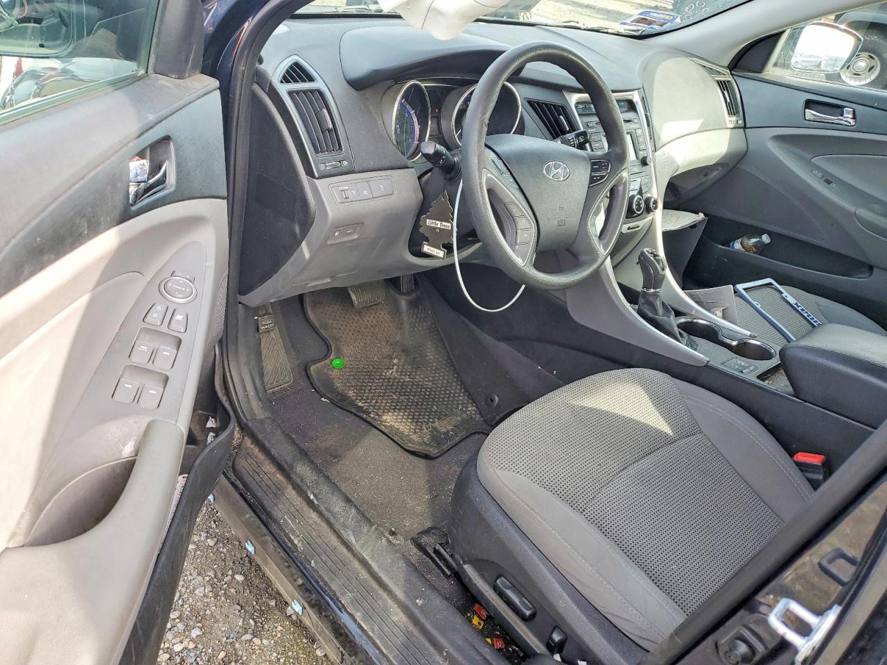 2014 HYUNDAI SONATA GLS photo 15