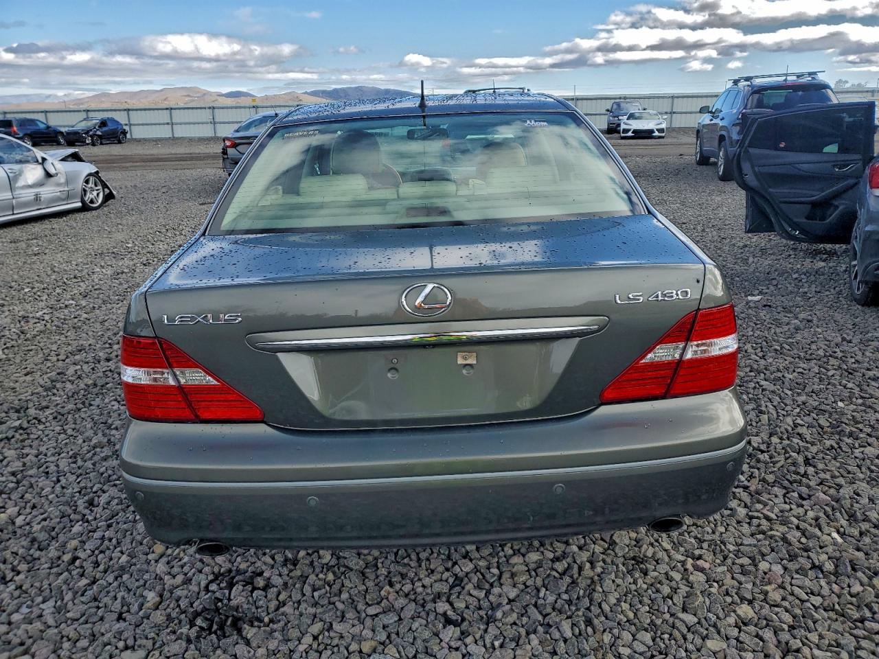 2005 LEXUS LS 430 photo 6