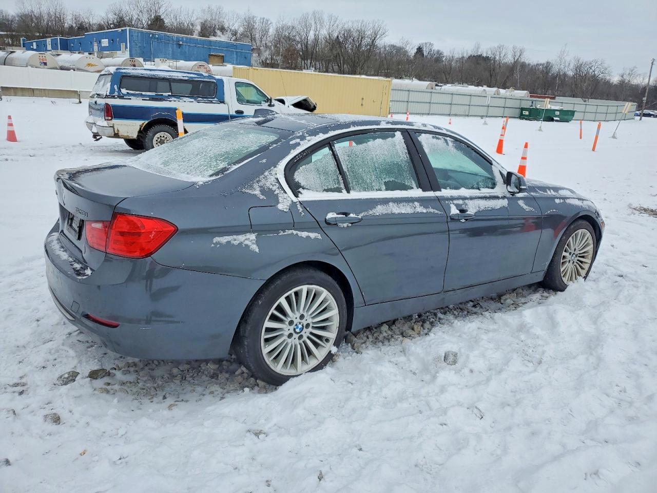 2013 BMW 328 XI photo 3