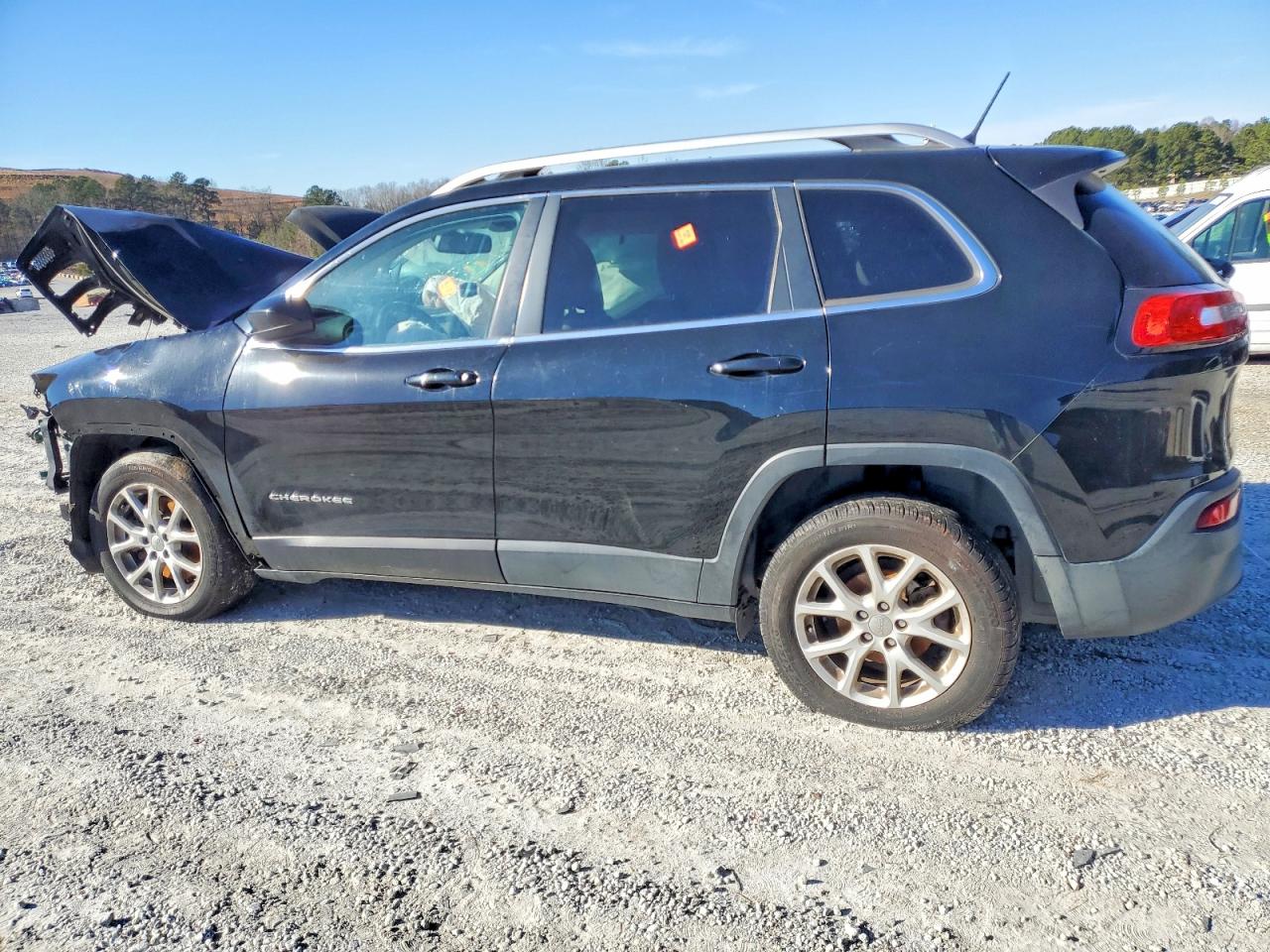 2018 JEEP CHEROKEE LATITUDE photo 2