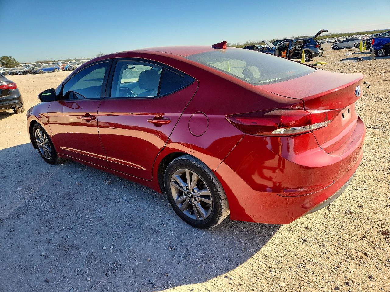 2018 HYUNDAI ELANTRA SEL photo 2