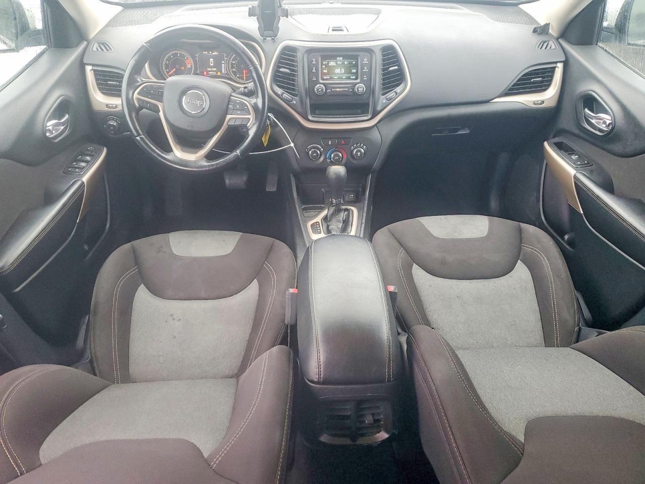 2018 JEEP CHEROKEE LATITUDE photo 8