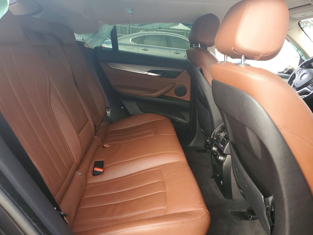 2015 BMW X6 XDRIVE35I photo 31