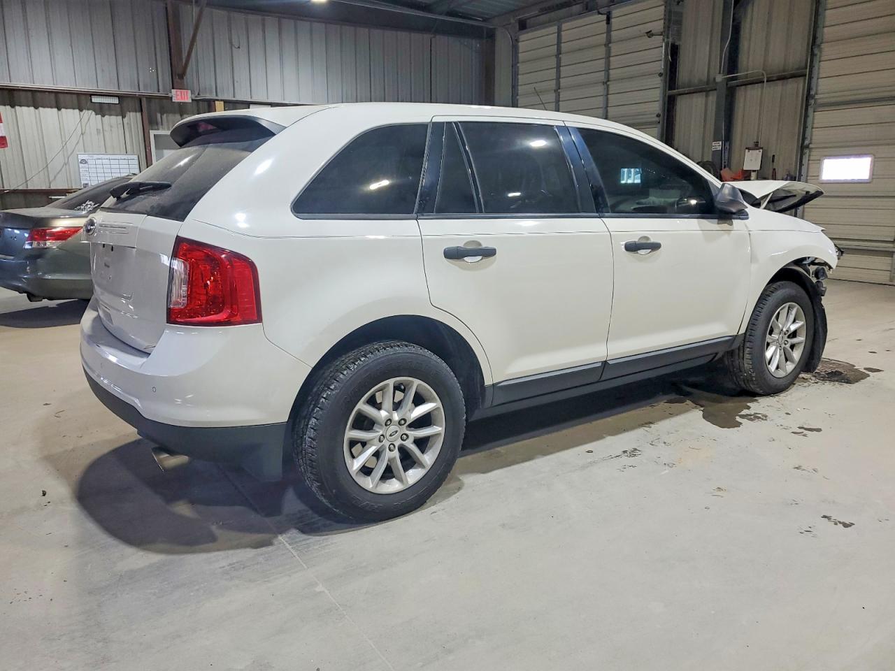 2013 FORD EDGE SE photo 3