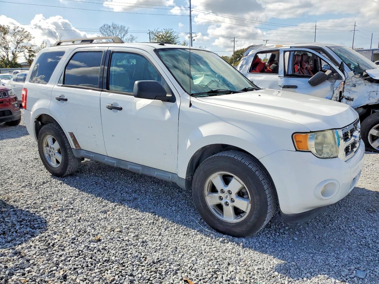 2012 FORD ESCAPE XLT photo 4